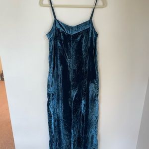 Anthropologie crushed velvet palazzo one piece. Beautiful teal color. Never worn